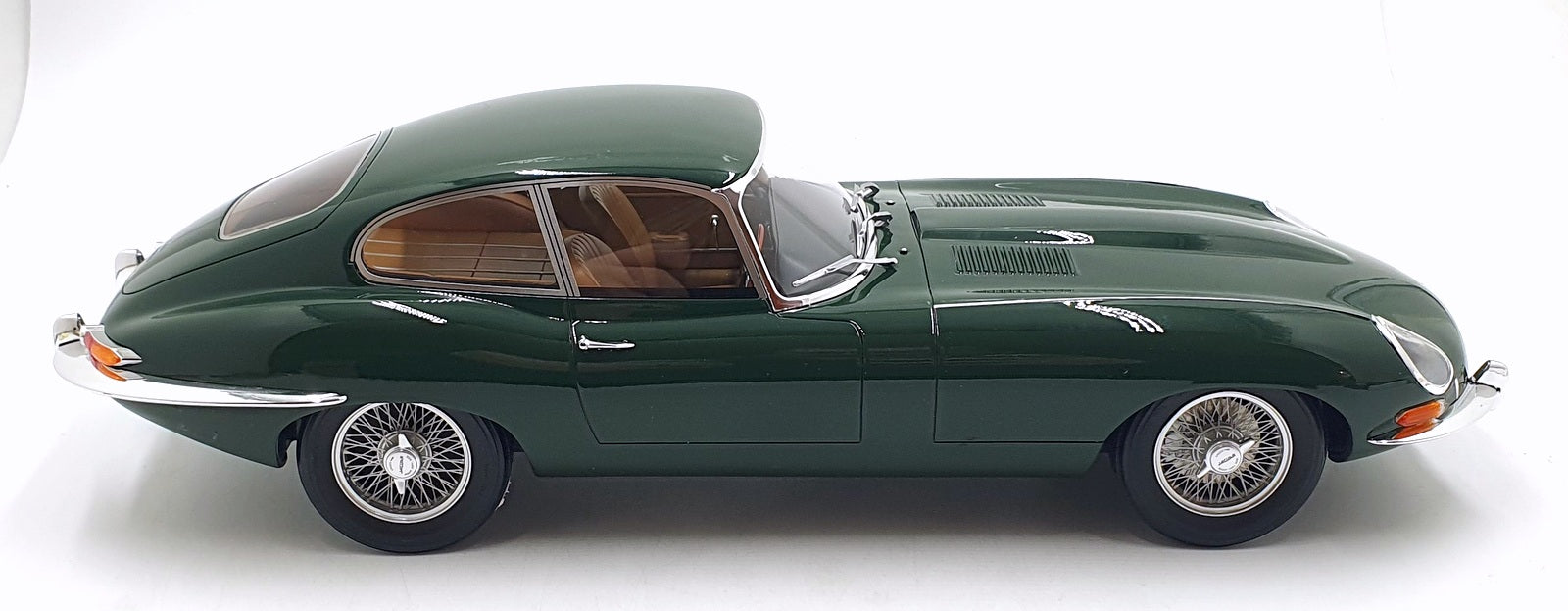 GT Spirit 1/12 Scale Resin ZM050 - Jaguar E-Type Coupe - Green