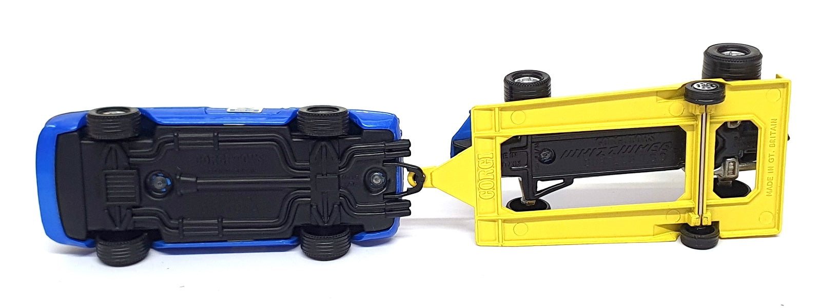 Corgi GS29 - Ferrari Daytona & F1 Surtees On Trailer Duckhams - Blue/Yellow