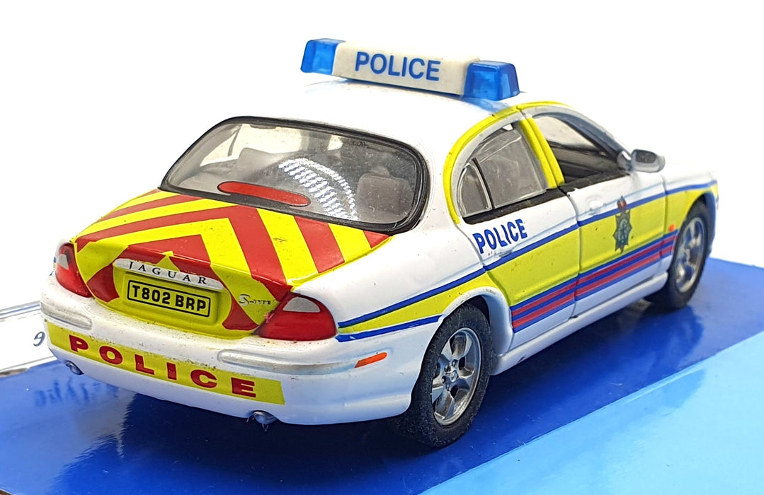 Cararama 1/43 Scale 210226L - Jaguar S-Type Police Car - White