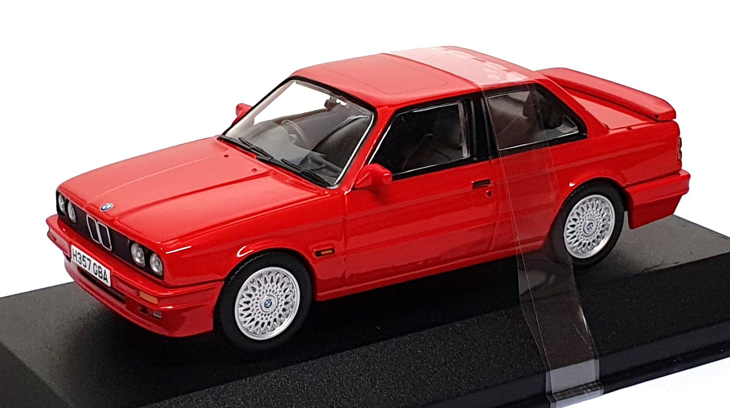 Vanguards 1/43 Scale VA13406 - BMW E30 325i M-Tech 2 - Brilliant Red