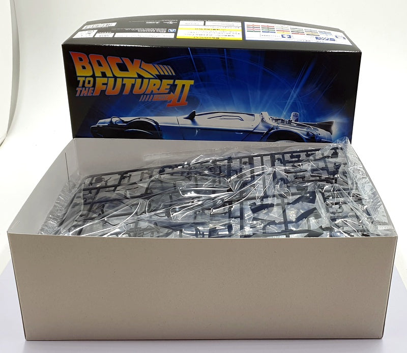 Aoshima 1/24 Scale Kit 06437 BT-02 Time Machine from Back to The Future Part II