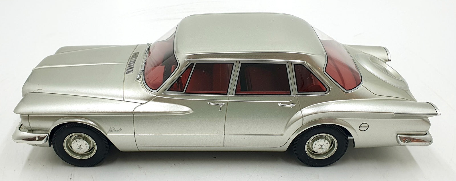 BOS Models 1/18 Scale Resin BOS204 - 1960 Plymouth Valiant - Metallic grey