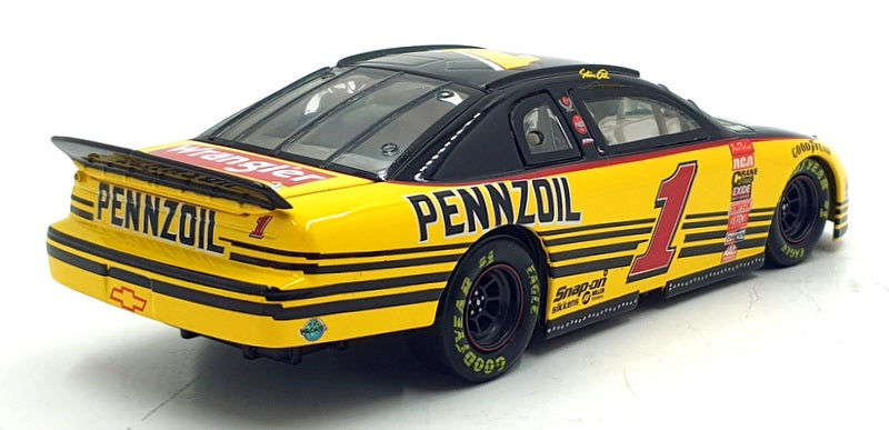 Action 1/24 Scale W249816339-3 - Chevrolet 1998 NASCAR #1 Pennzoil - Park