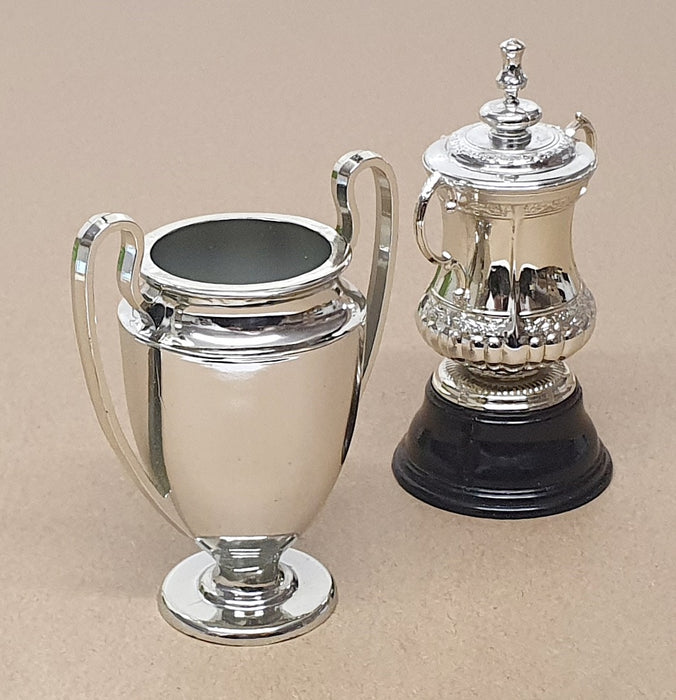 Subbuteo 61204 61128 - European Cup & FA Cup - Silver