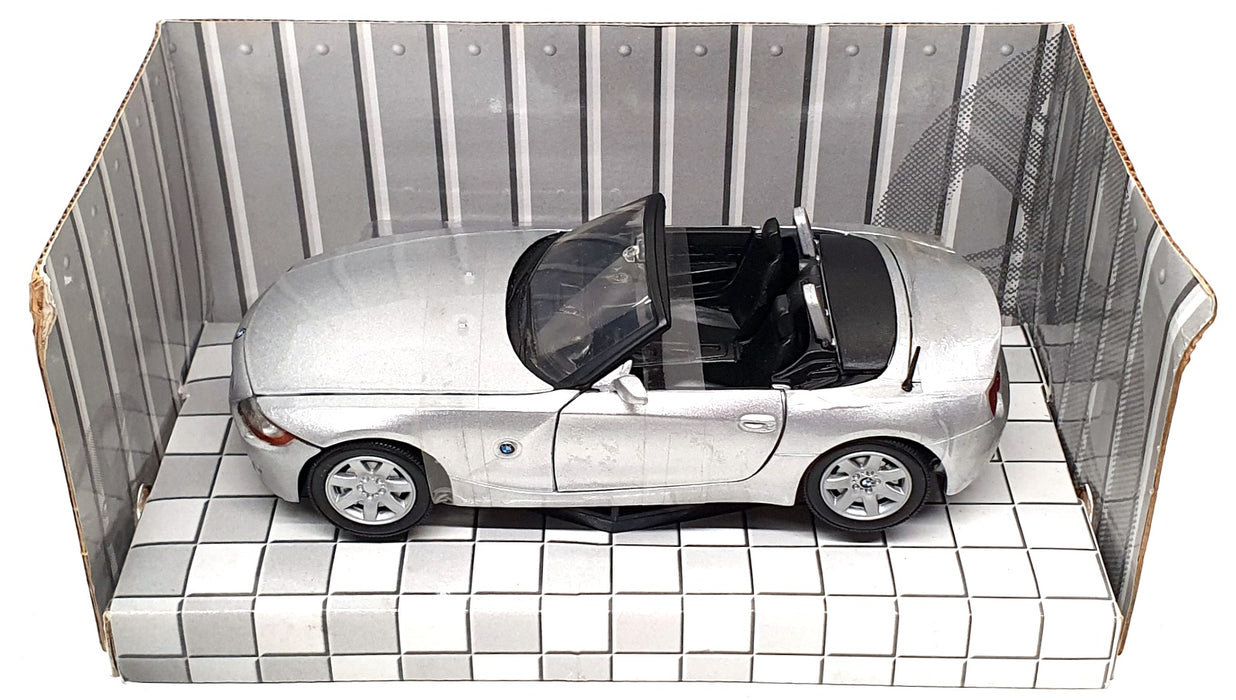 Motor Max 1/24 Scale Diecast Model 73200 - BMW Z4 - Silver