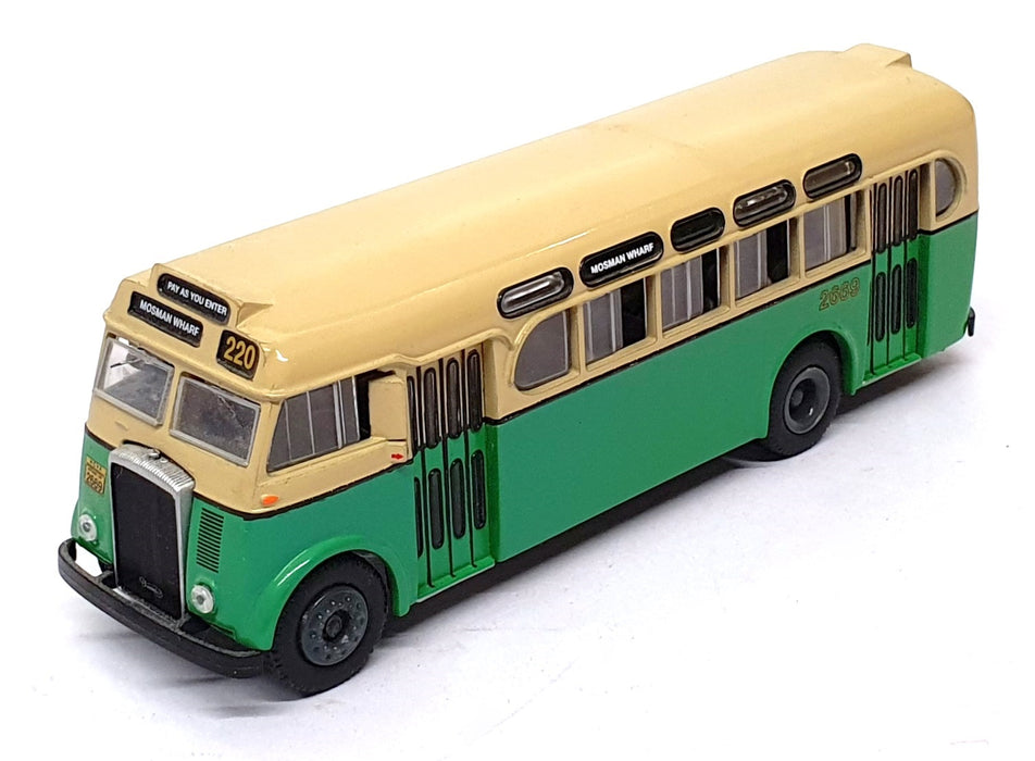 ABC 1/76 Scale AU 1-B - Daimler CV Oz Bus New South Wales Rt. 220 - Beige/Green