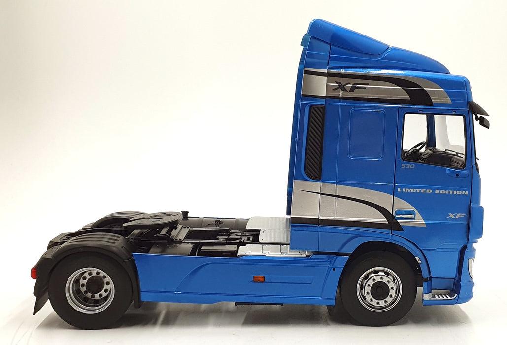 Ixo 1/18 Scale PCL30213 - DAF XF Space Truck - Met. Blue