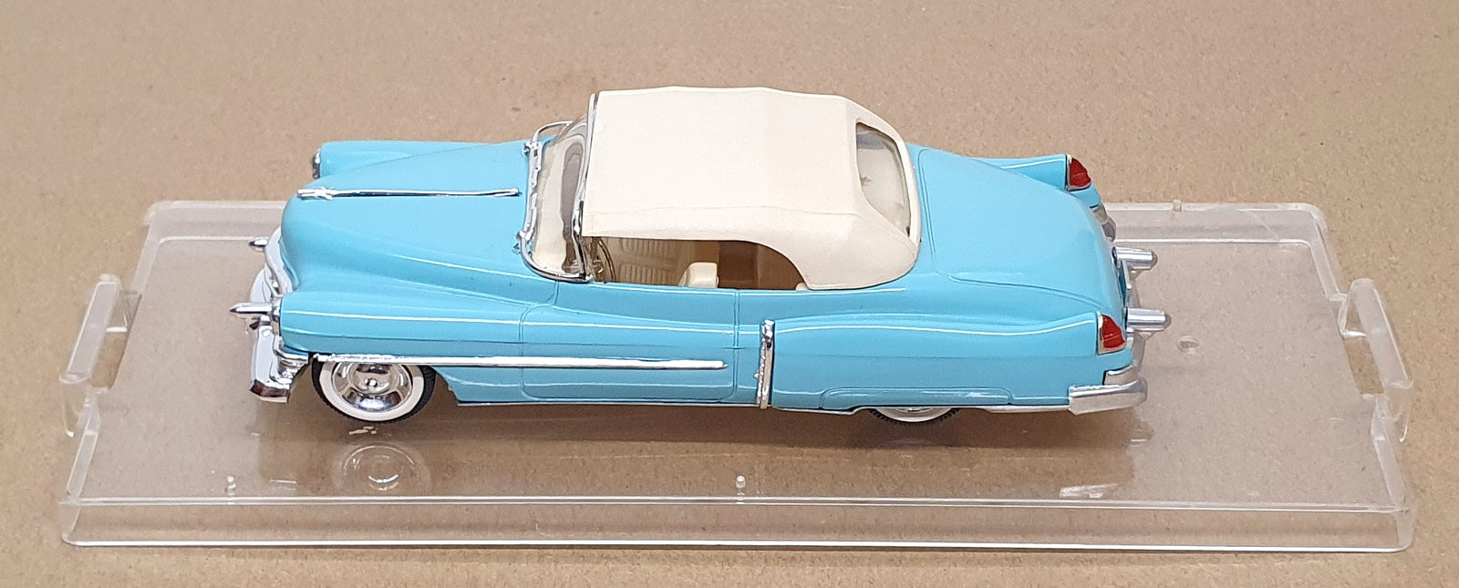 Vitesse 1/43 Scale 281 - Cadillac Type 62 Closed Cabriolet - Turquoise