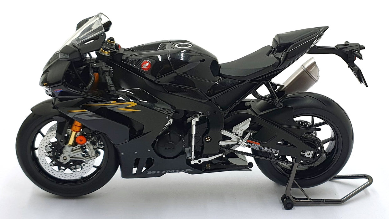 LCD Models 1/12 Scale LCD-M02-BL - Honda CBR1000RR-R Fireblade SP - Black