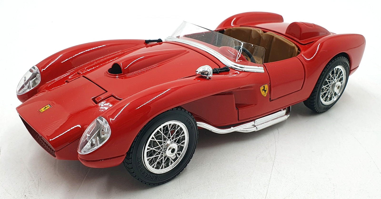Burago 1/18 Scale Diecast 121125B - 1957 Ferrari 250 Testa Rossa - Red