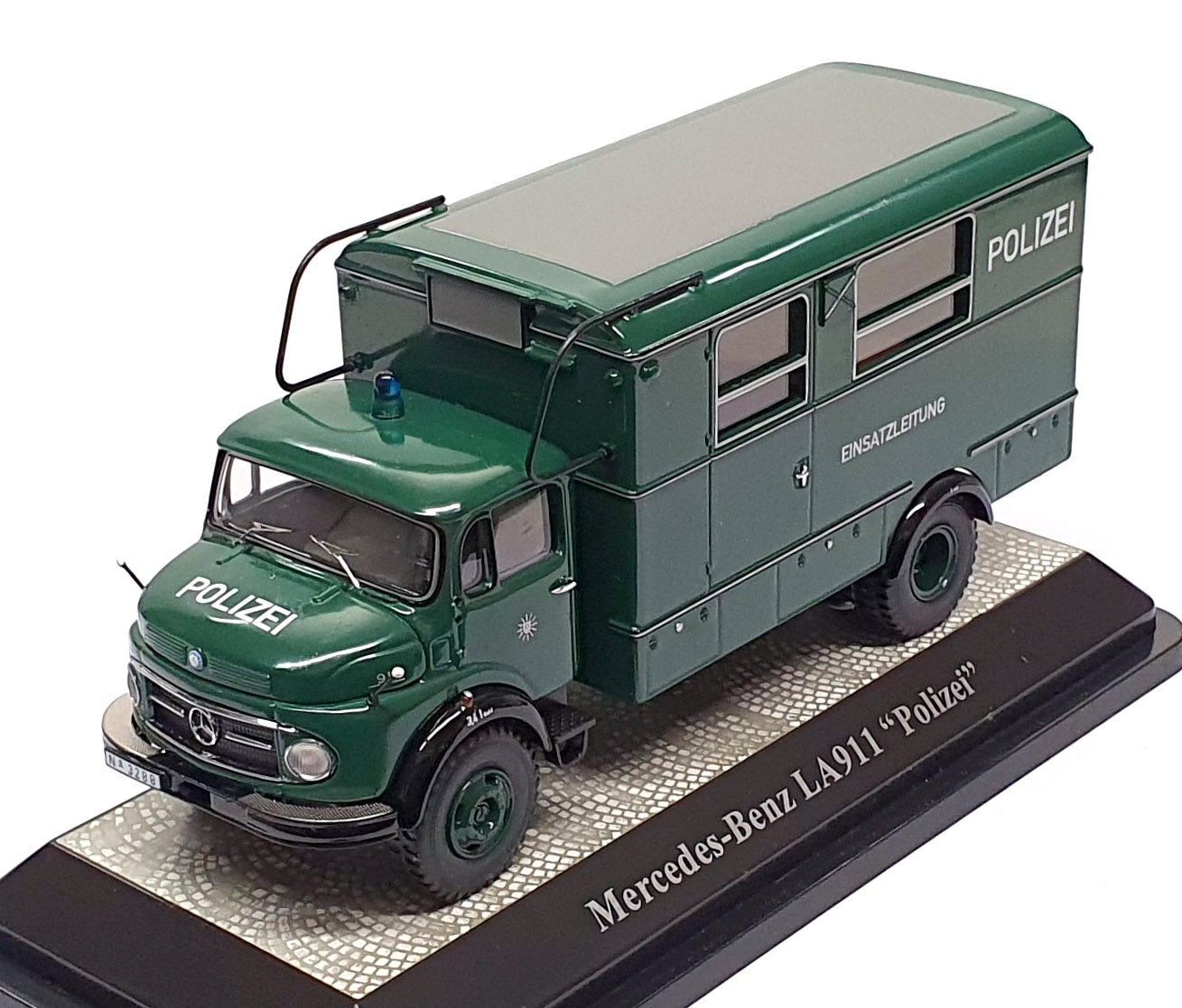 Premium ClassiXXs 1/43 Scale 12003 - Mercedes Benz LA911 Polizei - Green