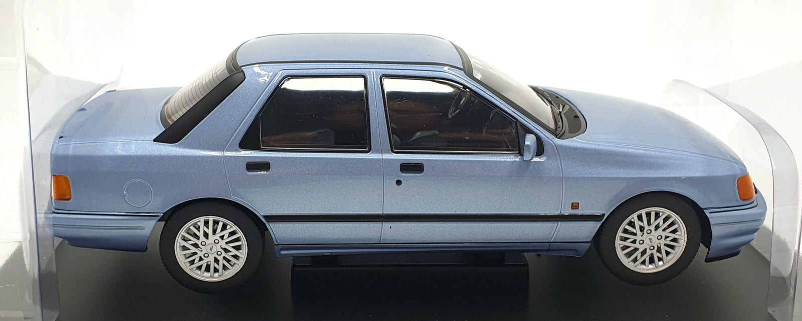 Model Car Group MCG 1/18 Scale MCG18305 - Ford Sierra Cosworth  - Silver Blue