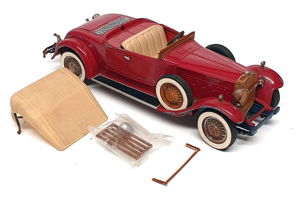 Hubley Toys Appx 22cm Long Diecast 31025E - Lancaster PA 895K - Red