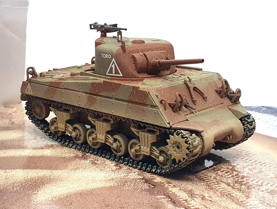 Corgi 1/50 Scale CC51014 - M4 Sherman Tank USMC Guam Pacific Theater
