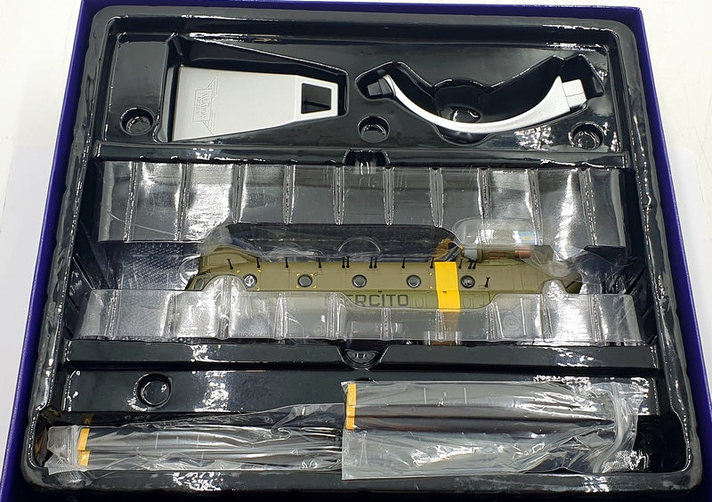 Corgi 1/72 Scale AA34217 - Boeing CH-47C Chinock AE-520 Argentine Army