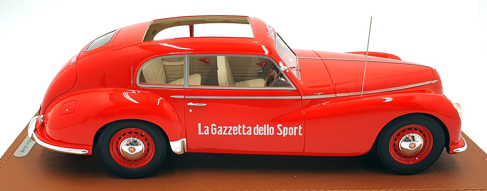 BBR 1/18 Scale BBRC1812GIV - Alfa Romeo Freccia d'Oro Sliding Roof 1949 Red