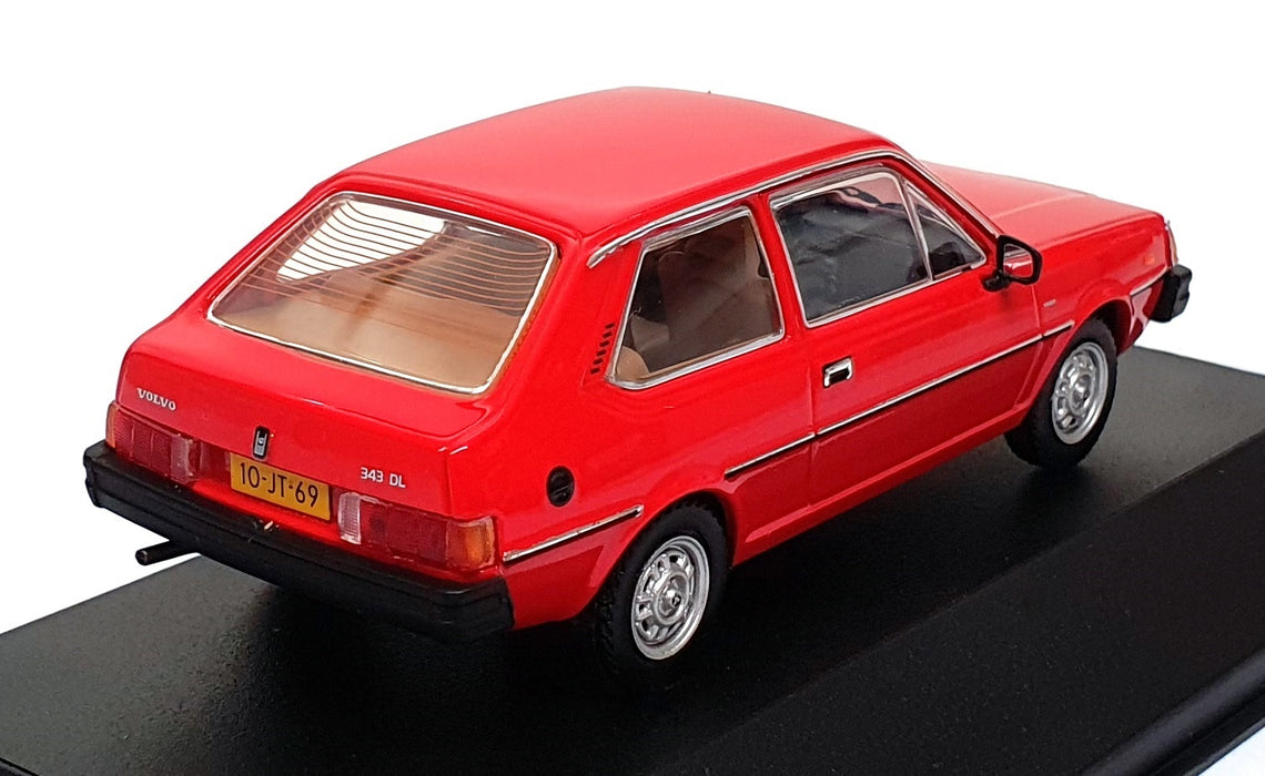 Whitebox 1/43 Scale Diecast WB208 - 1976 Volvo 343 DL - Red
