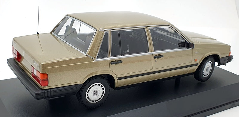 Minichamps 1/18 Scale Diecast 155 171700 - Volvo 740 GL 1986 - Gold