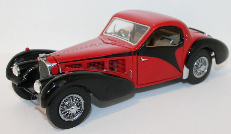 Franklin Mint 1/24 Scale diecast B11RP48 - 1936 Bugatti Type 57 SC Black Red