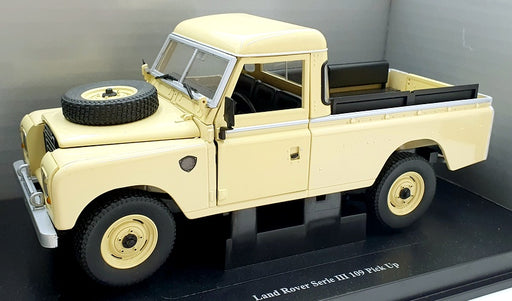 Eagle Universal Hobbies 1/18 Scale 4408 - Land Rover S III Pick Up - Limestone