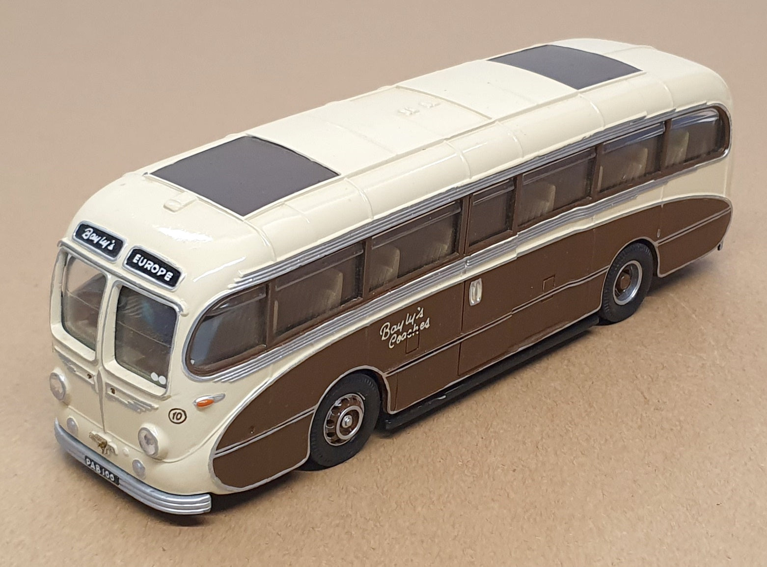 Corgi 1/50 Scale C397170 - Burlingham Seagul Bayly's Coaches  REWORKED