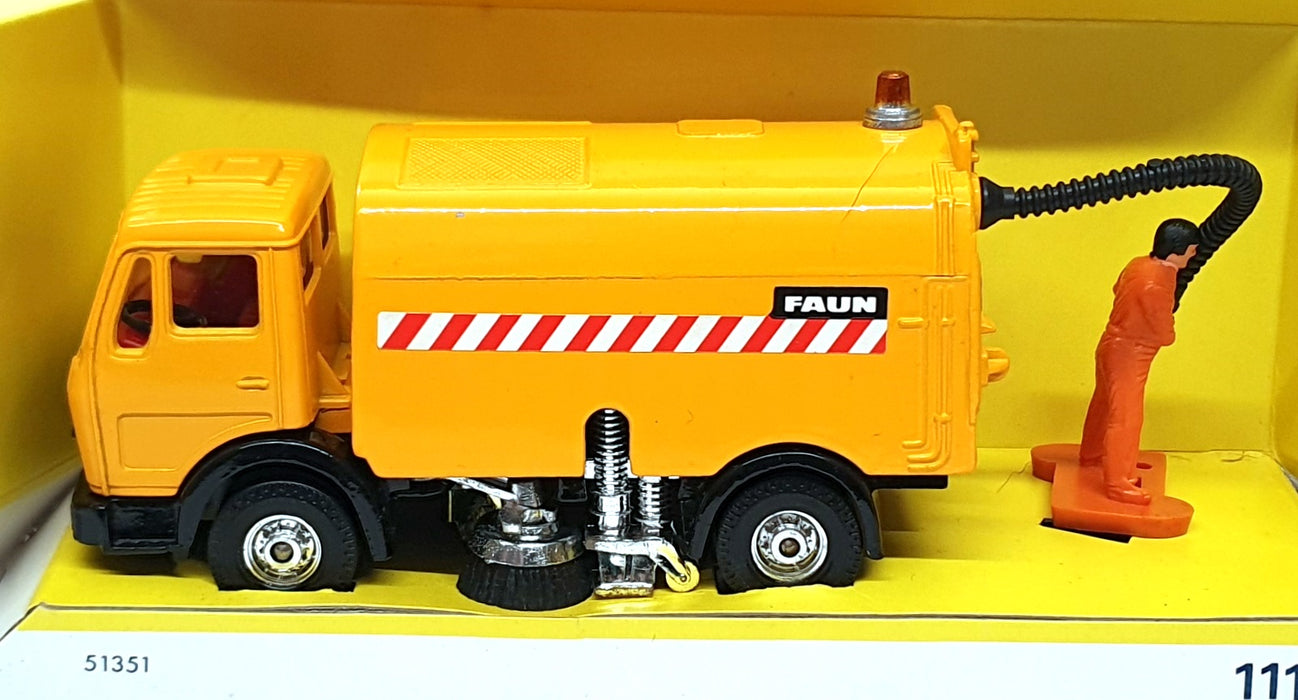 Corgi Original Diecast 1117 - Faun AK435 Road Sweeper Truck - Yellow