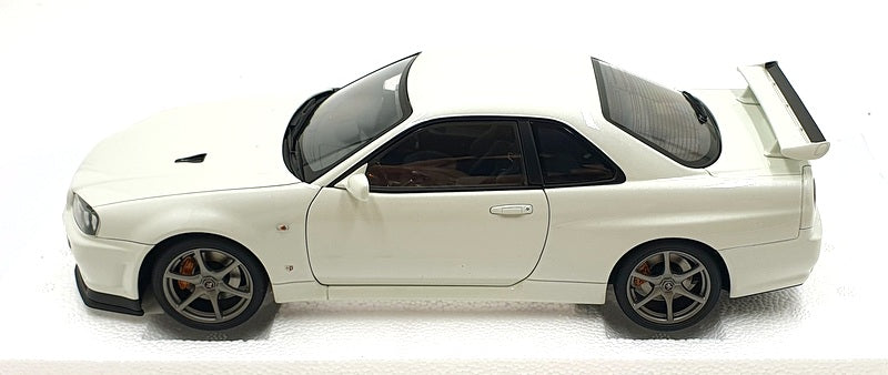 Autoart 1/18 Scale Diecast 77406 - Nissan Skyline GT-R (R34) V-Spec II - White