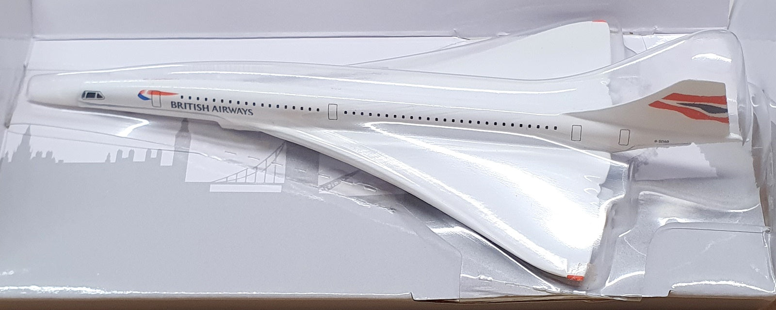 Corgi 1/400 Scale Diecast GS84008 - Concorde Aircraft BA Livery