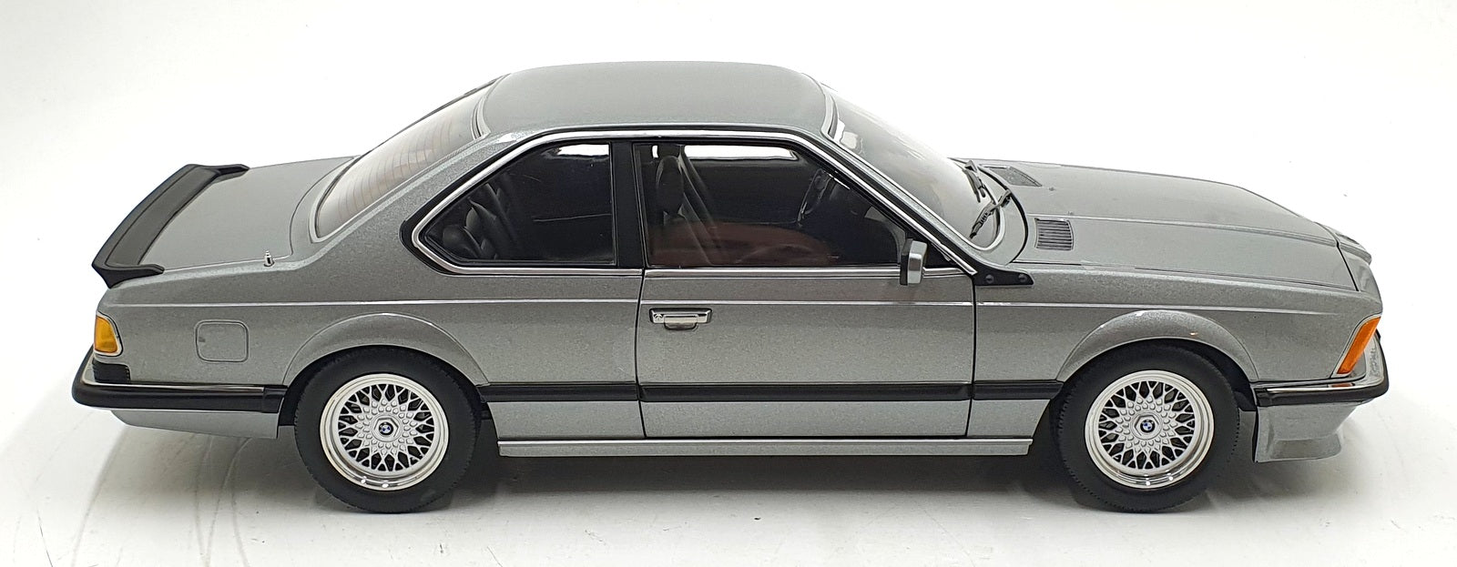 KK Scale 1/12 Scale KKDC120162 - BMW 6 Series E24 M635 CSI Coupe 1987 Grey