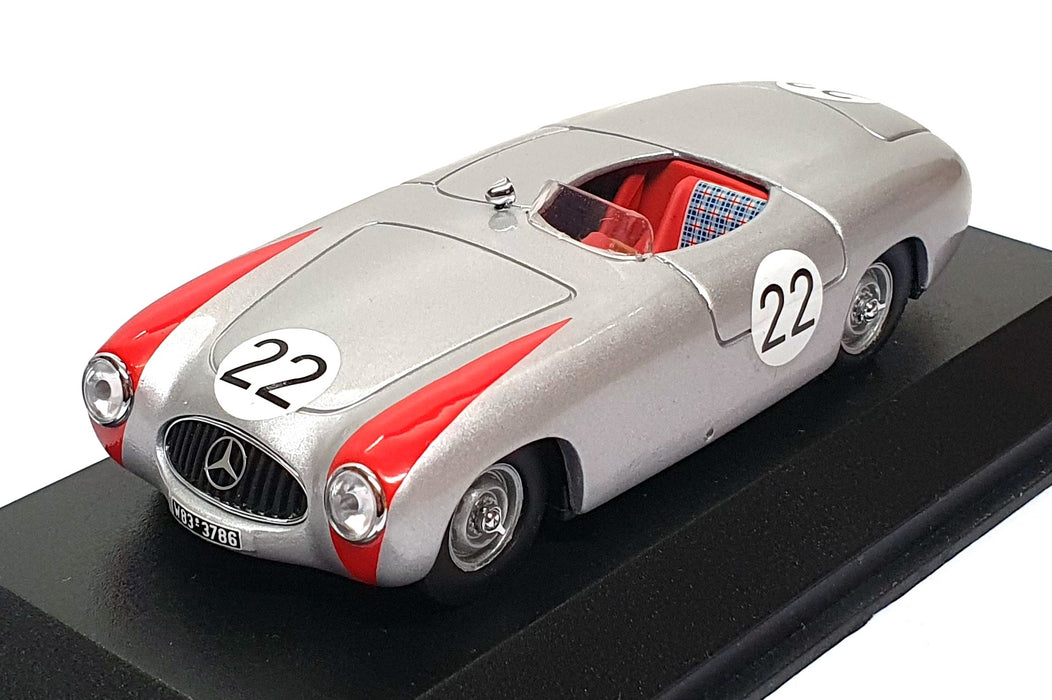 Max Models 1/43 Scale 432 003331 Mercedes Benz 300SL Spider #22 Nurburgring '52