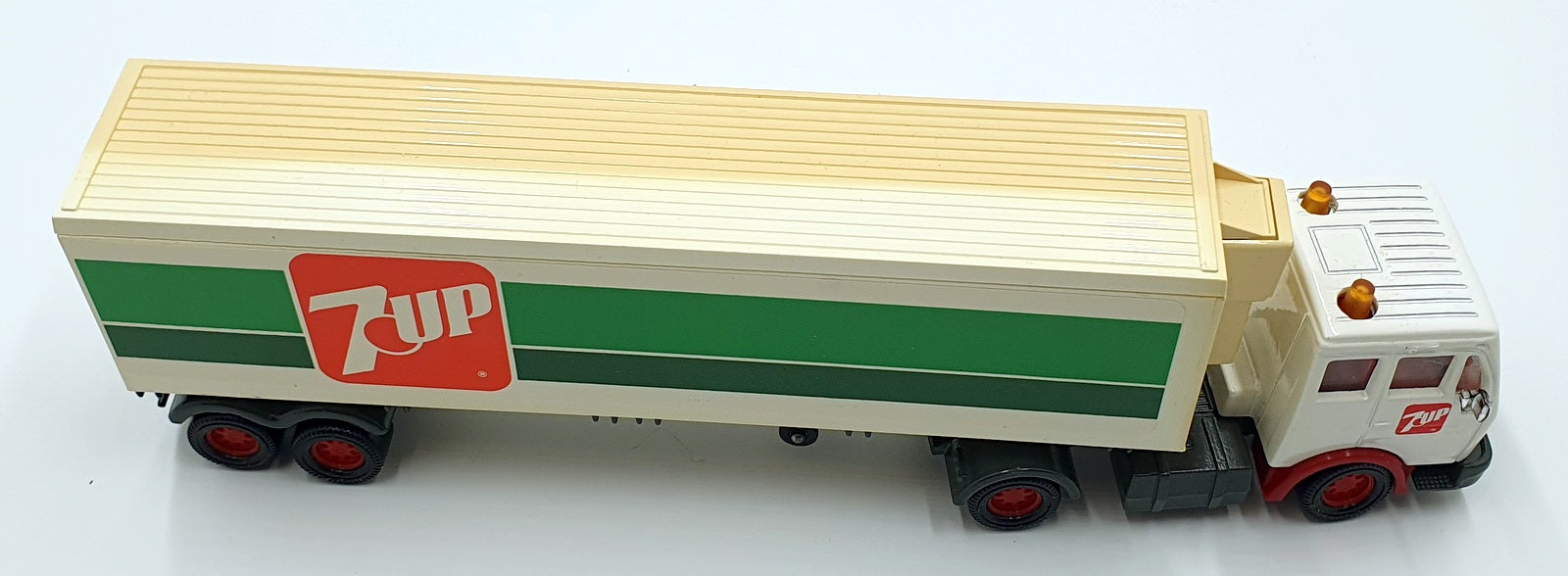Matchbox Appx 27cm Long K-124 - Mercedes Benz Fridge Truck (7UP) White