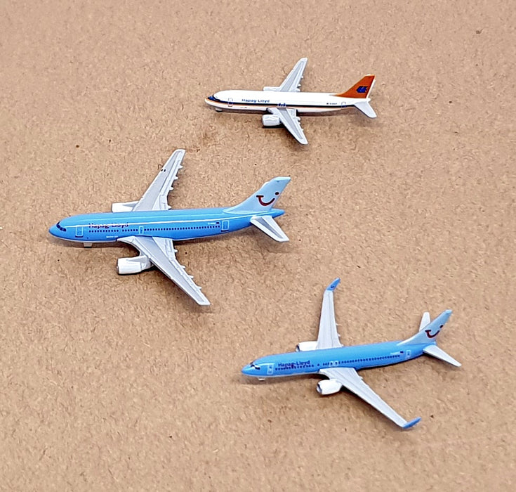 Herpa 1/1000 Scale 570039 - 3 Piece Hapag-Lloyd Set Boeing (2) Airbus (1)