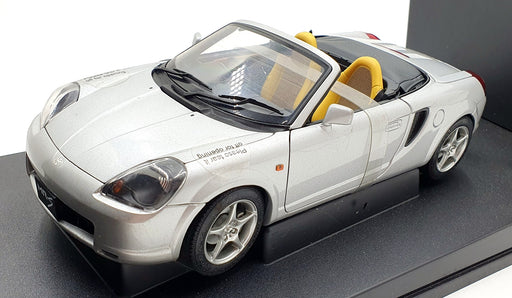 Autoart 1/18 Scale Deicast 78716 - Toyota MR2 Spyder 2000 RHD - Silver