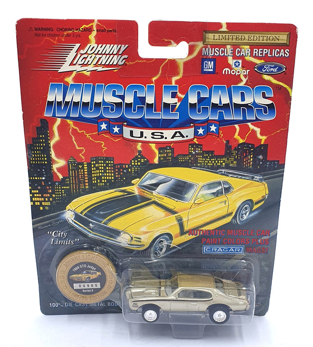 Johnny Lightning 1/64 Scale 200-180 - Muscle Cars 1969 Pontiac GTO Judge - Gold