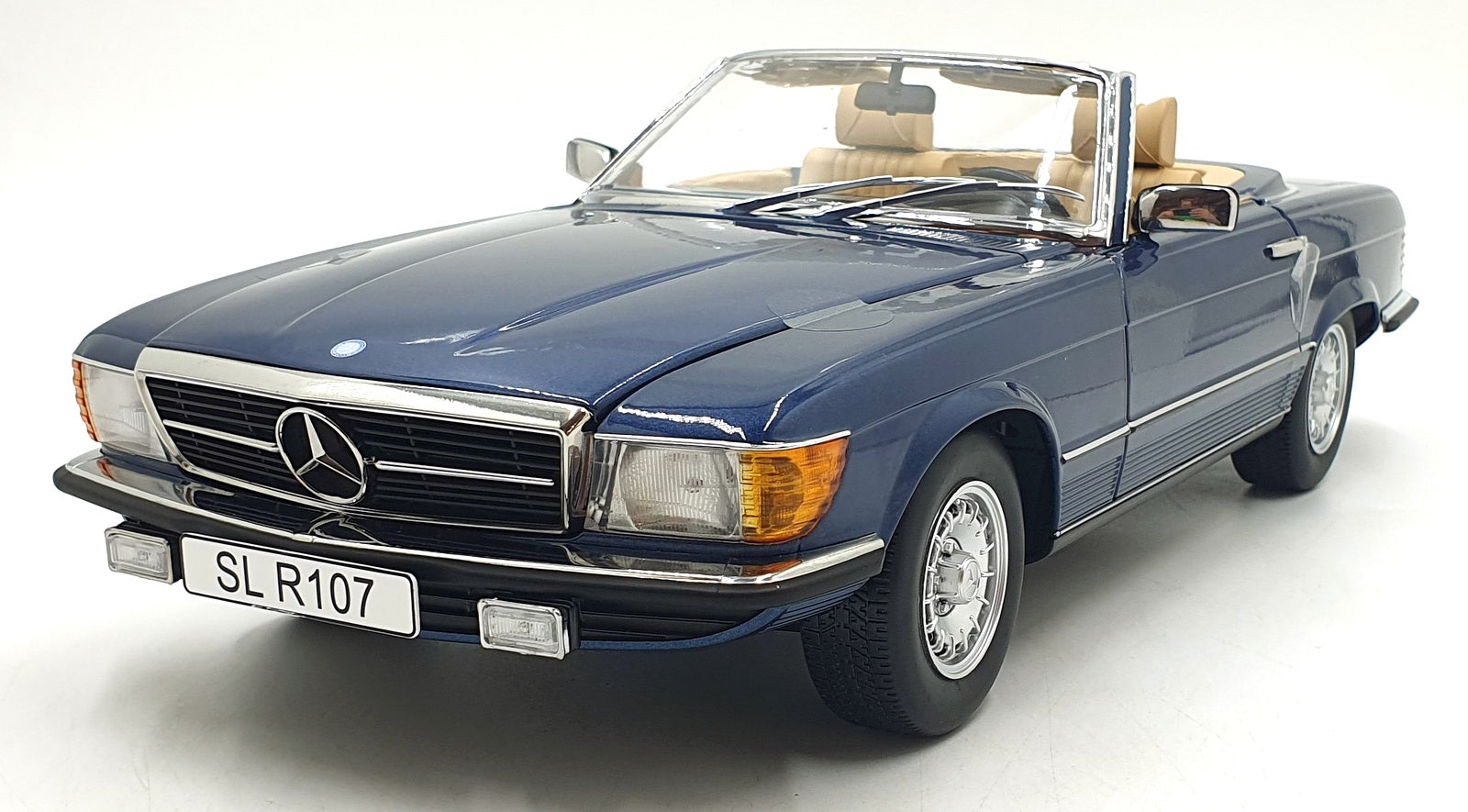 KK Scale 1/12 Scale KKDC120183 - 1985 Mercedes Benz SL-Class 450Sl Cabriolet