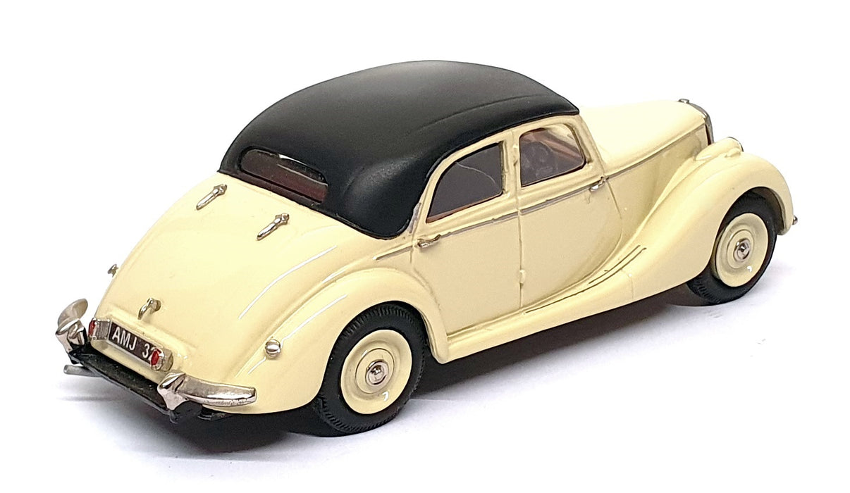 Crossway Models 1/43 Scale CS19 - Riley RMB Saloon - Cream