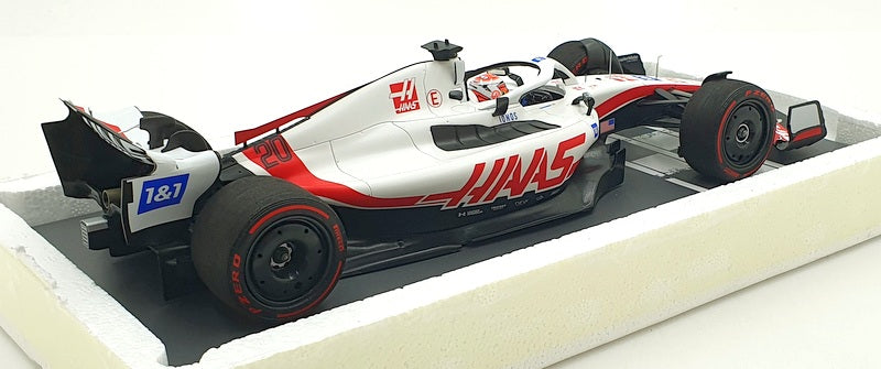 Minichamps 1/18 Scale 117 220120 Haas F1 Team VF-22 Bahrain 2022 Magnussen #20