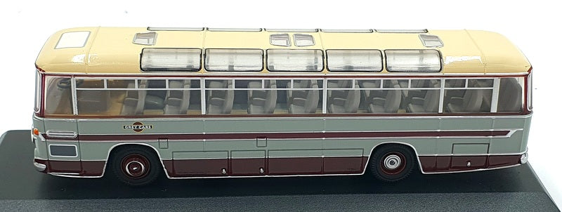 Oxford Omnibus 1/76 Scale 76DC002 Duple Commander MKII Grey Cars