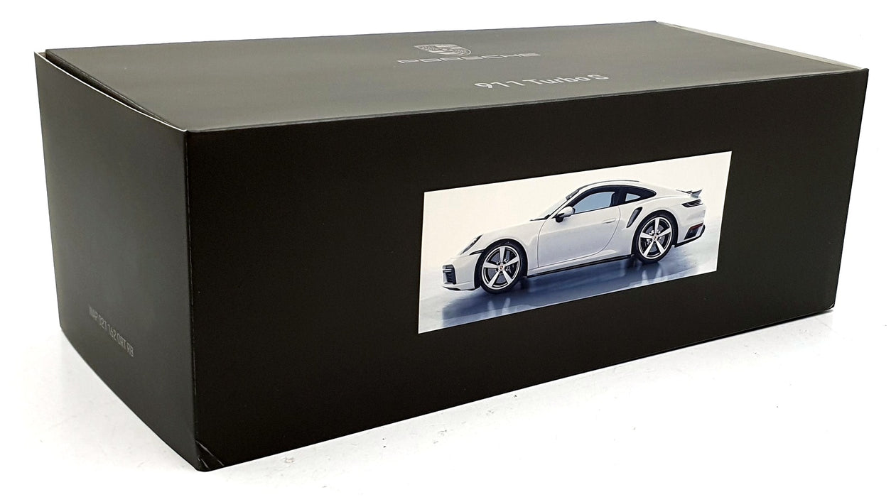 Minichamps 1/18 scale WAP 021 162 ORT RB - Porsche 911 Turbo S - White