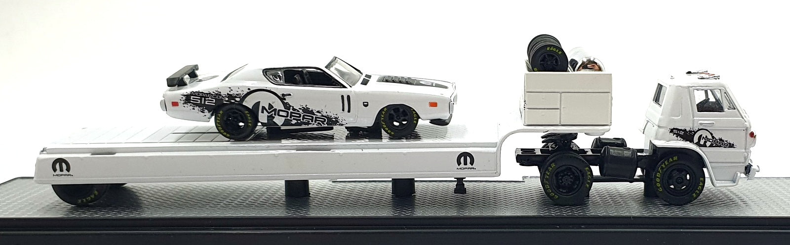 Castline M2 Machines 1/64 Scale R31 '69 Dodge L600 & '71 Dodge Charger R/T HEMI