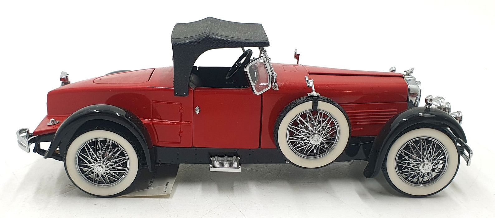 Franklin Mint 1/24 Scale 9126F - 1928 Stutz Black Hawk Boat-tail Speedster - Red