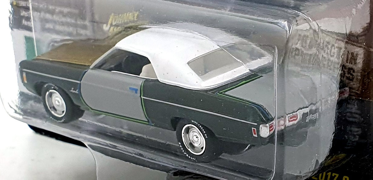 Johnny Lighting 1/64 Scale JLSF005 1969 Chevrolet Impala Convertible Green/Gold
