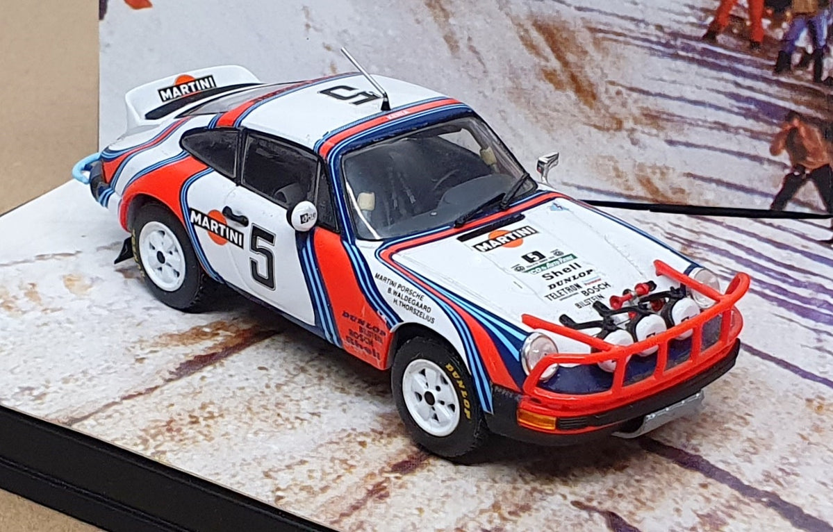 Minichamps 1/43 Scale 400 786205 - Porsche 911 SC Rallye E