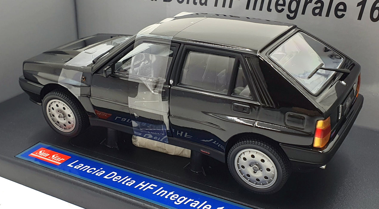 Sun Star 1/18 Scale 3103 - Lancia Delta HF Intergrale 16V - Black