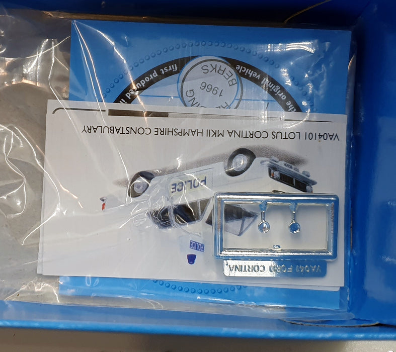 Vanguards 1/43 Scale Diecast VA04101 Ford Lotus Cortina MKII Hampshire Constab.