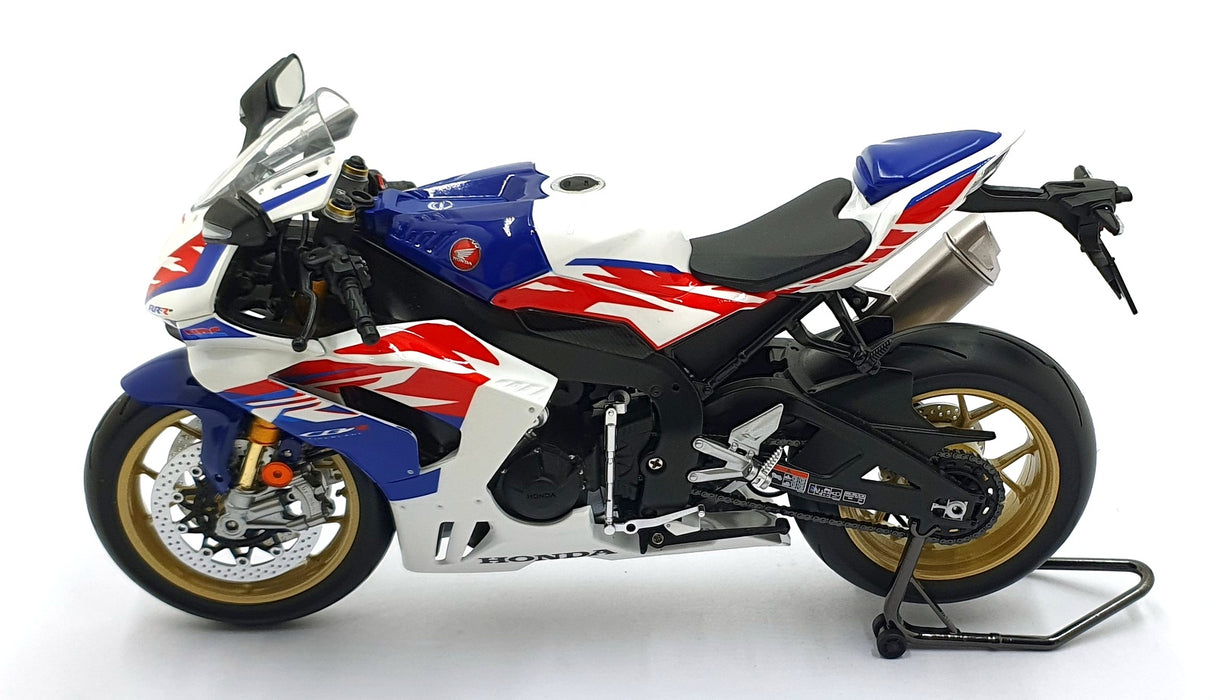 LCD Models 1/12 Scale LCD-M02-WH - Honda CBR1000RR-R Fireblade SP - White