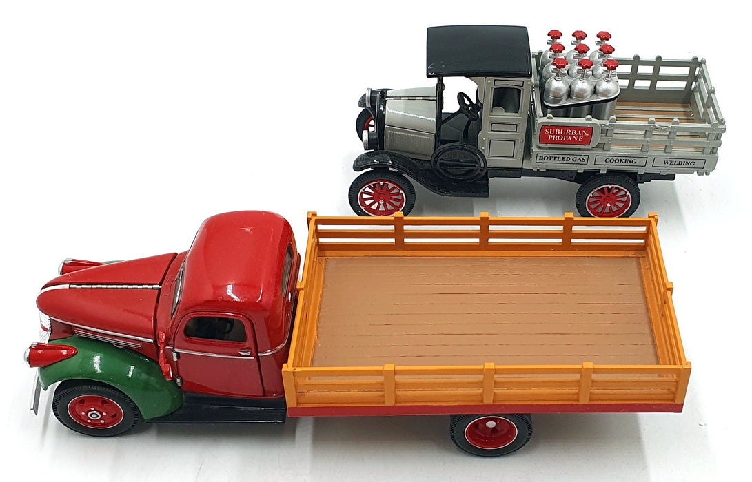 National Motor MM 1/32 Scale VTY1 1923 Chevy 1 Ton Truck 1941 Chevy Stake Truck