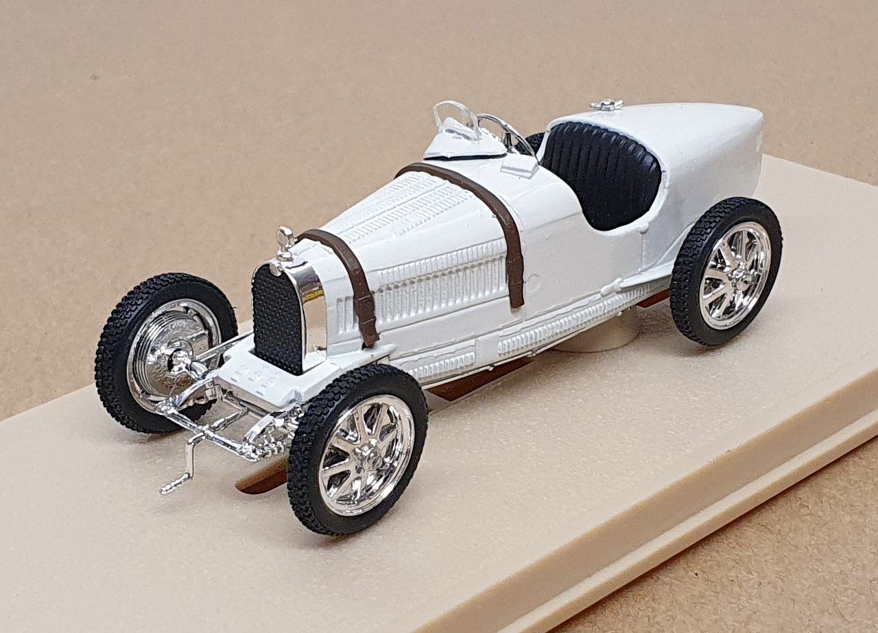 Eligor 1/43 Scale Diecast 1025 - 1927 Bugatti 35B Course - White