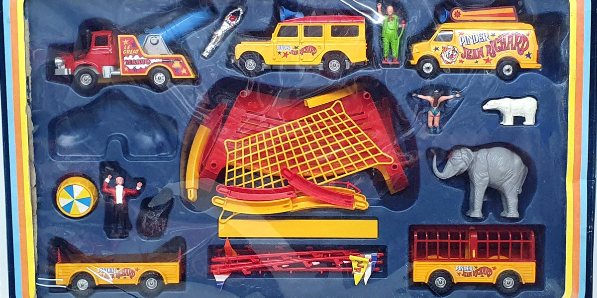 CORGI ENSEMBLE VEHICULE PINDER JEAN RICHARD CORGI ENSEMBLE VEHICULE PINDER JEAN RICHARD