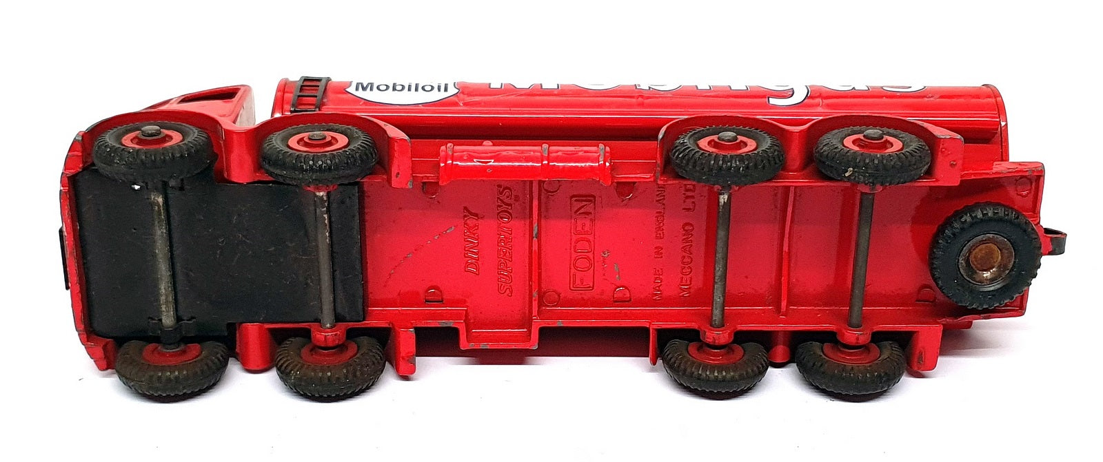 Dinky Supertoys 30526N - Foden 14 Ton Tanker Truck Mobilgas - Red REPAINT